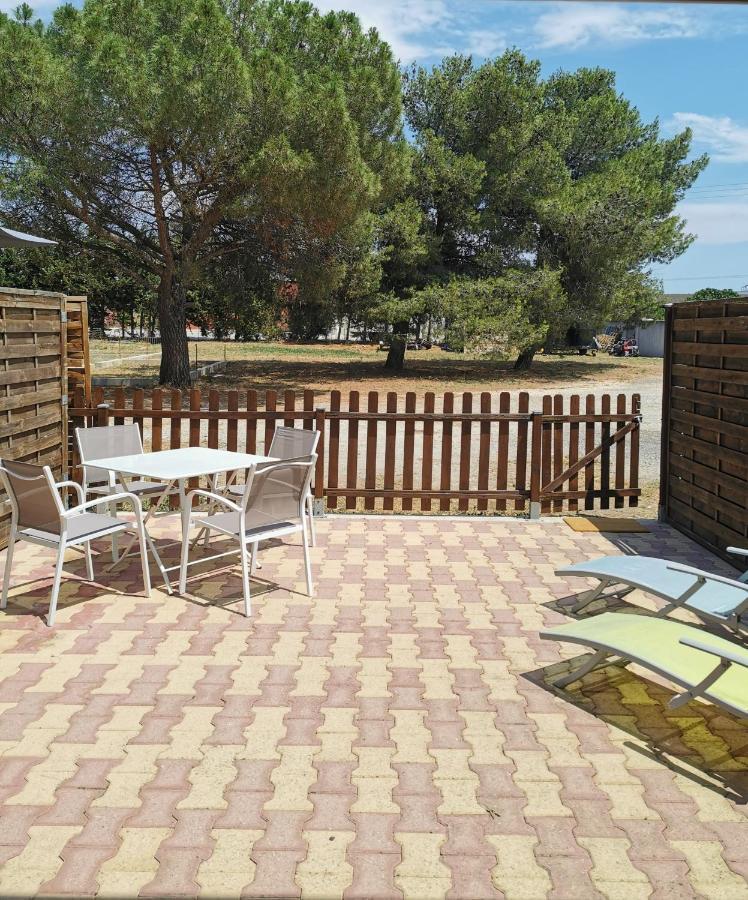 Site Machambreencamargue Vauvert Exteriör bild
